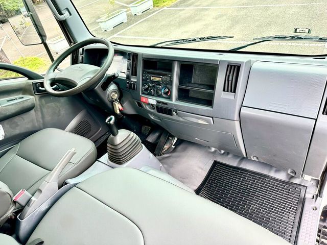 ISUZU五十鈴 ELF  第8張相片