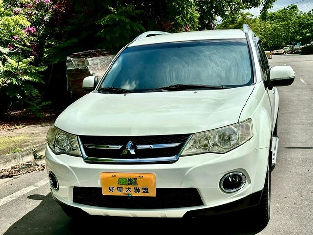 MITSUBISHI三菱 OUTLANDER  第1張相片