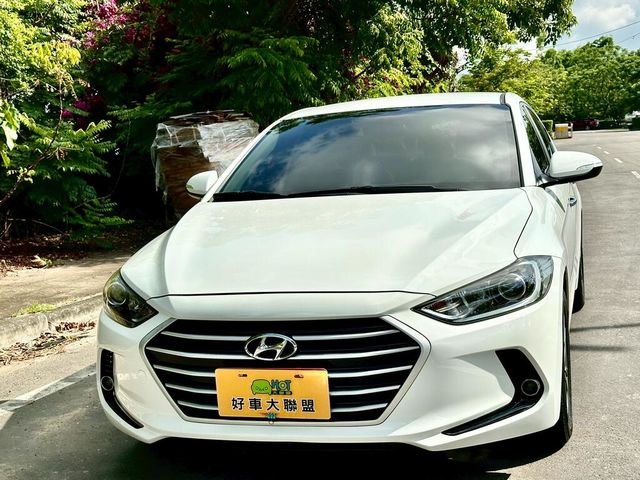 HYUNDAI現代 ELANTRA  第1張相片