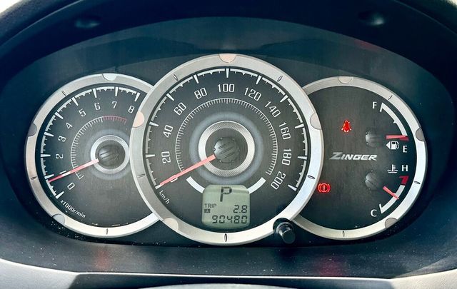 MITSUBISHI三菱 ZINGER  第12張相片