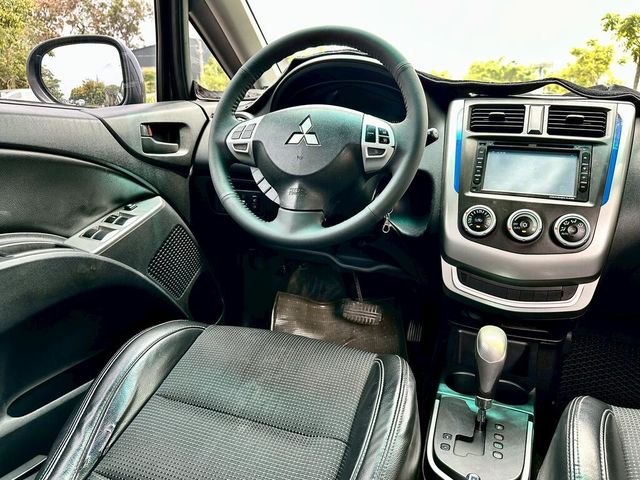 MITSUBISHI三菱 COLT PLUS  第11張相片