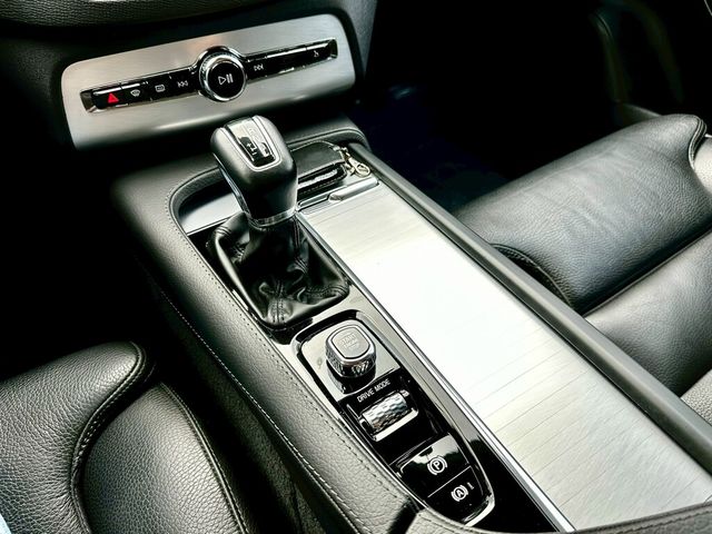 VOLVO富豪 XC90  第15張相片