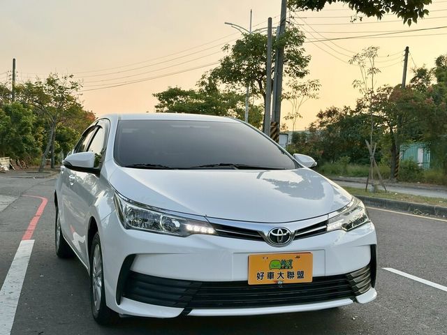 TOYOTA豐田 ALTIS  第2張相片