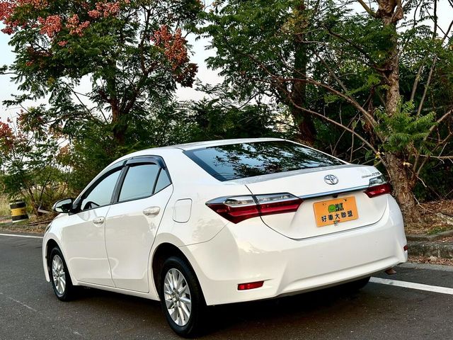 TOYOTA豐田 ALTIS  第4張相片