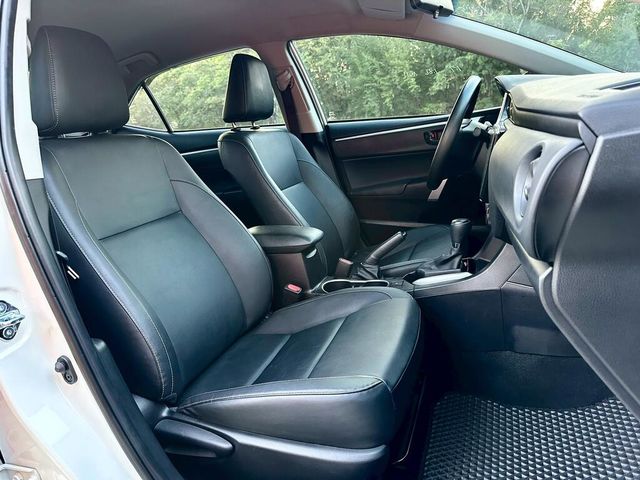 TOYOTA豐田 ALTIS  第6張相片