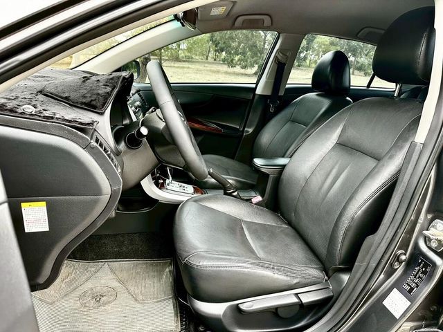 TOYOTA豐田 ALTIS  第5張相片