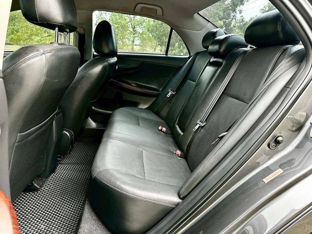 TOYOTA豐田 ALTIS  第7張相片