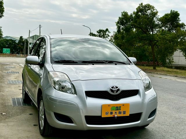TOYOTA豐田 YARIS  第2張相片