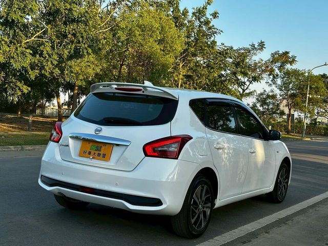 NISSAN日產 TIIDA  第3張相片