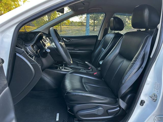 NISSAN日產 TIIDA  第5張相片