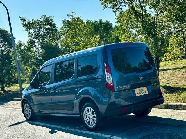 FORD福特 TOURNEO CONNECT  第4張相片