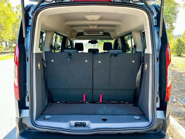 FORD福特 TOURNEO CONNECT  第8張相片