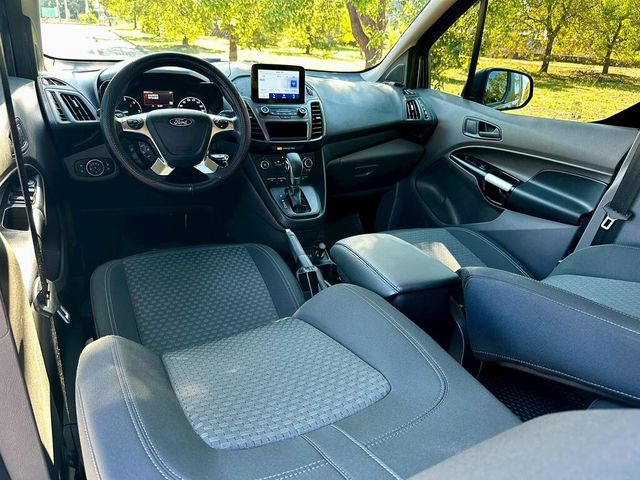 FORD福特 TOURNEO CONNECT  第9張相片