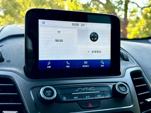 FORD福特 TOURNEO CONNECT  第14張相片