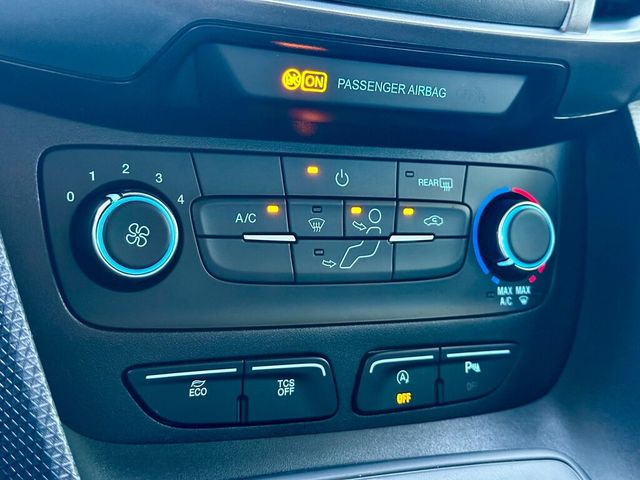 FORD福特 TOURNEO CONNECT  第15張相片