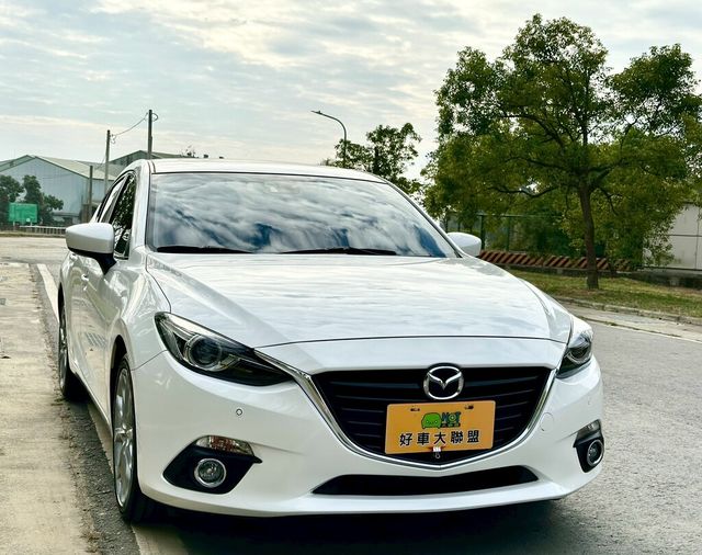 MAZDA馬自達 MAZDA 3  第2張相片