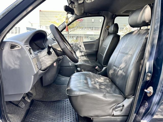 TOYOTA豐田 HIACE  第5張相片