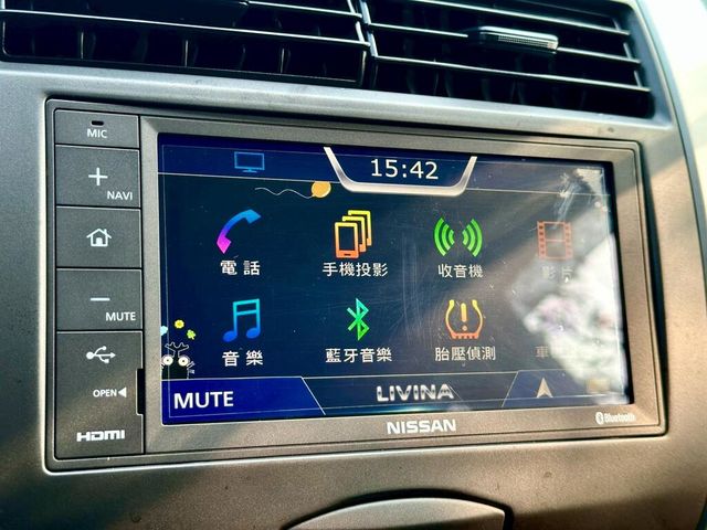 NISSAN日產 LIVINA  第13張相片