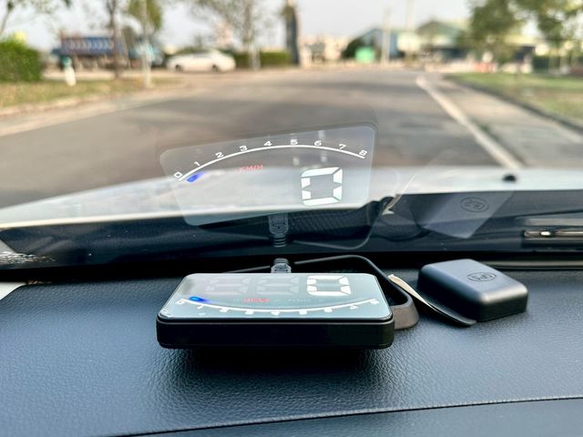 MITSUBISHI三菱 GRAND LANCER  第18張相片