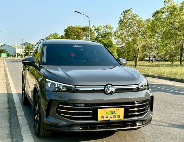 VOLKSWAGEN福斯 TIGUAN  第2張相片