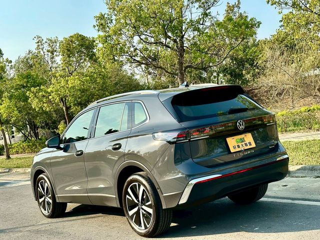 VOLKSWAGEN福斯 TIGUAN  第4張相片