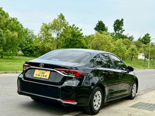 TOYOTA豐田 ALTIS  第3張相片
