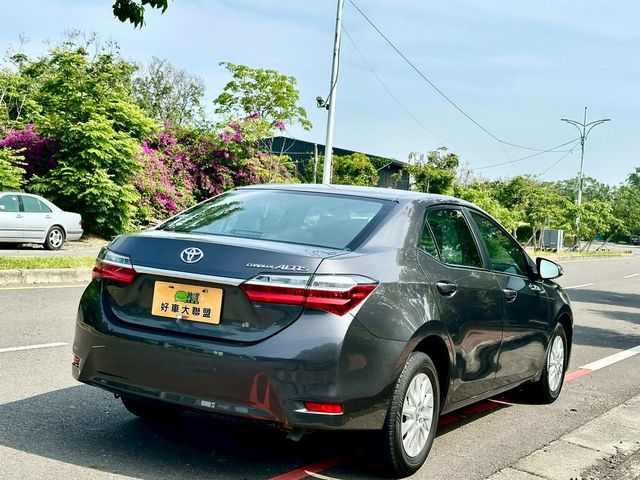 TOYOTA豐田 ALTIS  第3張相片