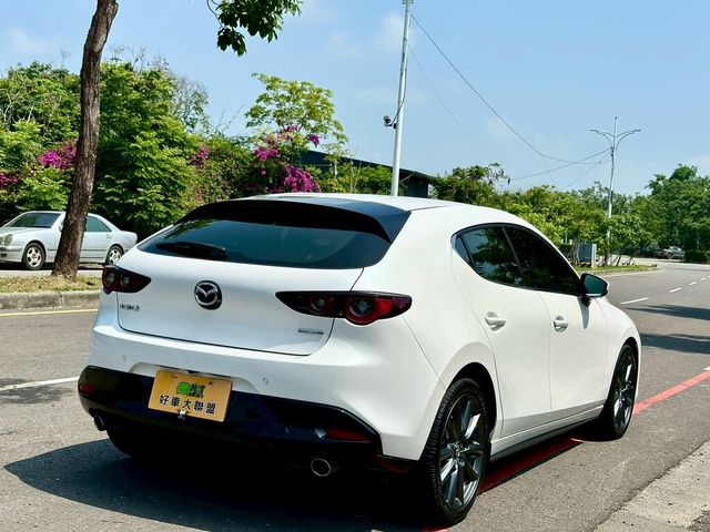 MAZDA馬自達 MAZDA 3  第3張相片
