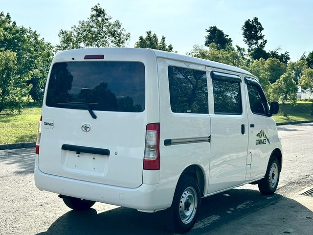 TOYOTA豐田 TOWN ACE  第3張相片