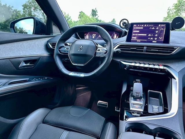 PEUGEOT寶獅 5008  第12張相片