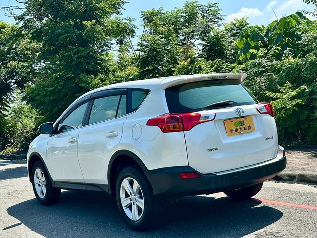 TOYOTA豐田 RAV4  第4張相片