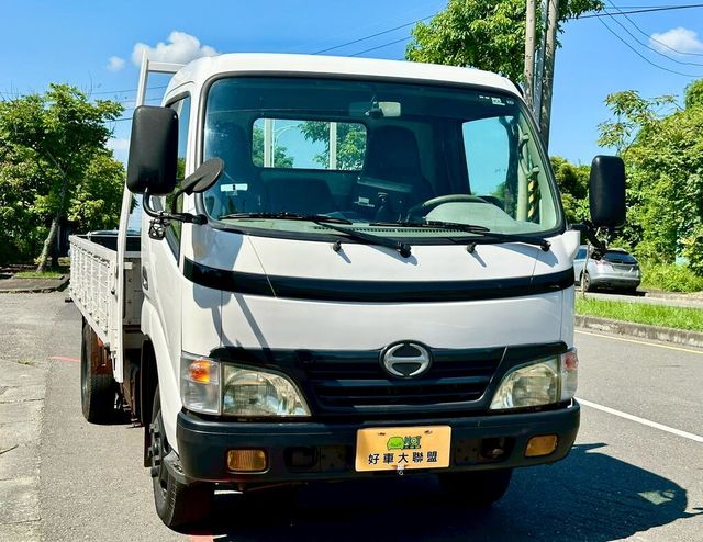 HINO日野 300  第2張相片