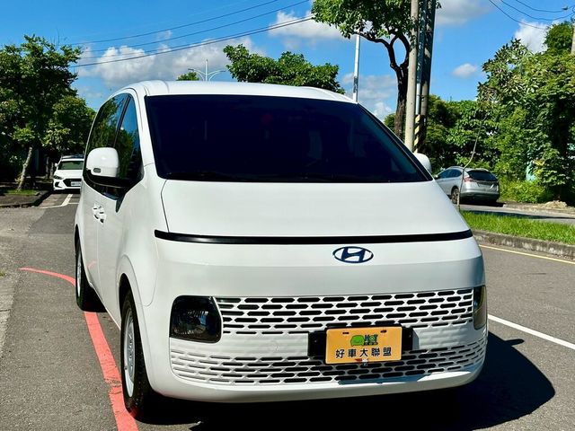 HYUNDAI現代 STARIA  第2張相片