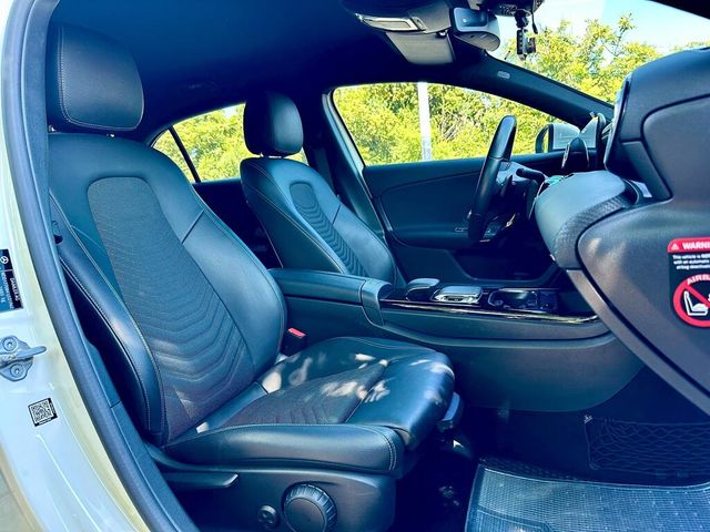 M-BENZ賓士 A180  第6張相片