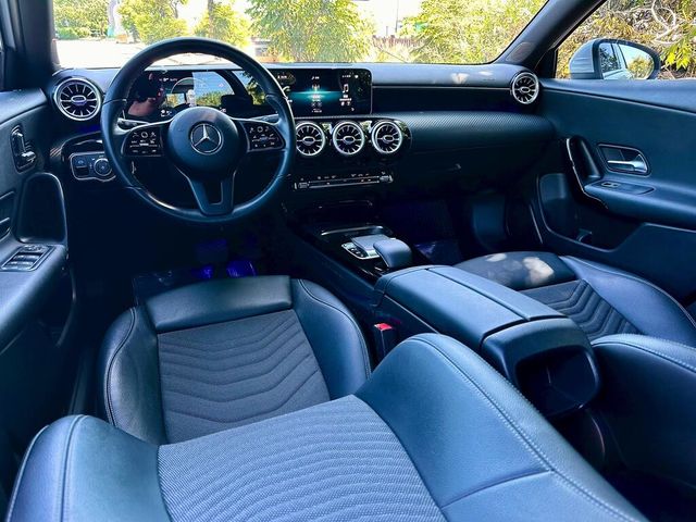 M-BENZ賓士 A180  第10張相片