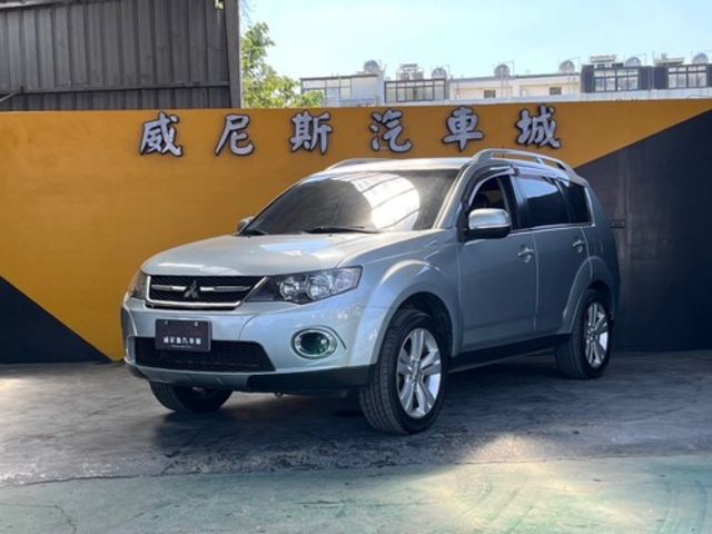 MITSUBISHI三菱 OUTLANDER  第1張相片