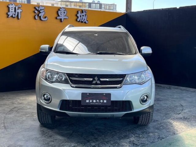 MITSUBISHI三菱 OUTLANDER  第3張相片
