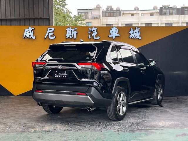 TOYOTA豐田 RAV4  第2張相片