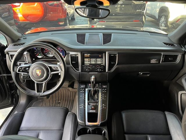 PORSCHE保時捷 MACAN  第7張相片