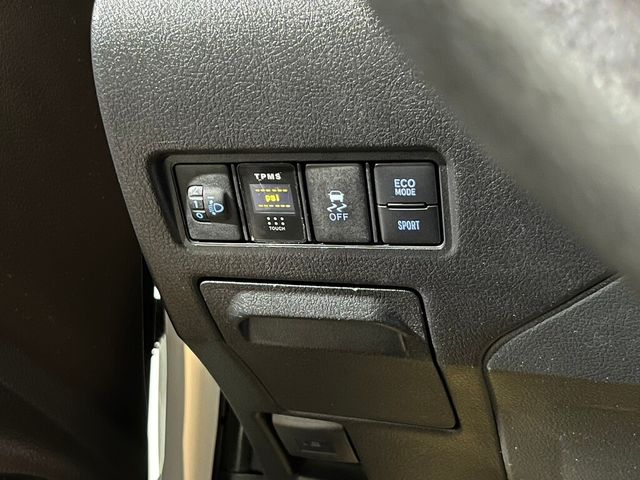 TOYOTA豐田 YARIS  第10張相片