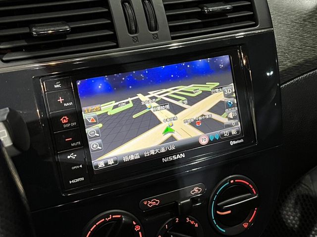 NISSAN日產 TIIDA  第7張相片