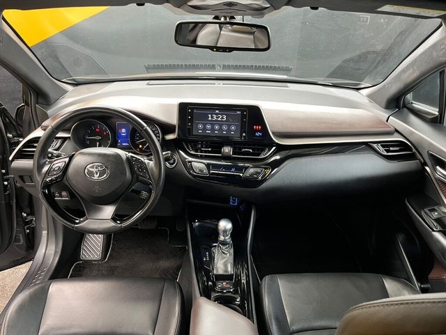 TOYOTA豐田 C-HR  第9張相片
