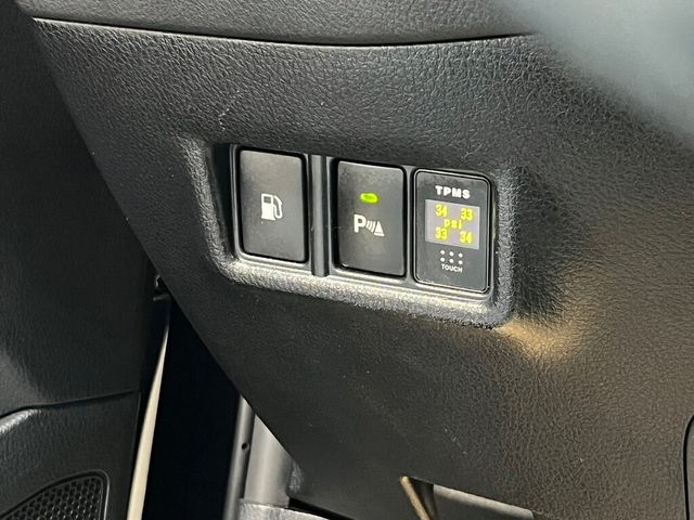 TOYOTA豐田 C-HR  第13張相片