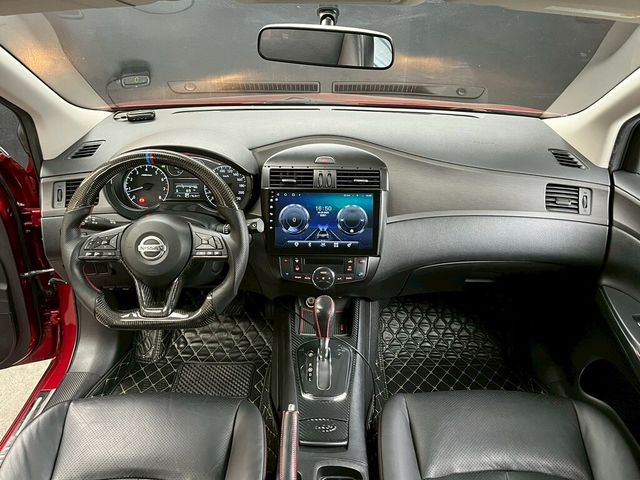 NISSAN日產 TIIDA  第5張相片