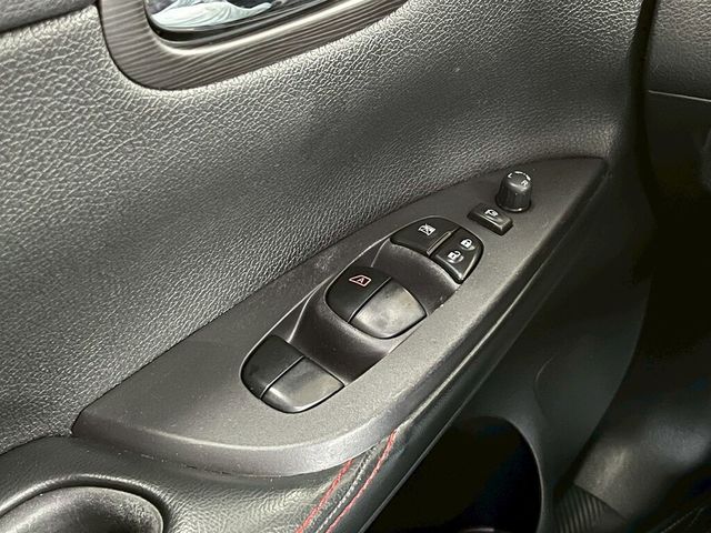 NISSAN日產 TIIDA  第9張相片