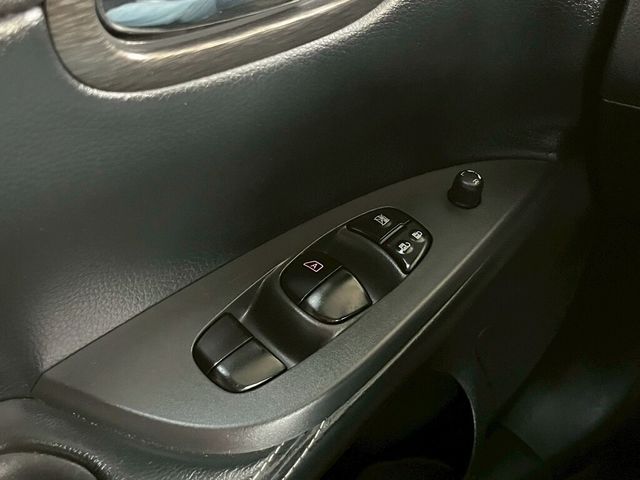 NISSAN日產 TIIDA  第8張相片