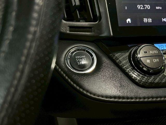 TOYOTA豐田 RAV4  第15張相片