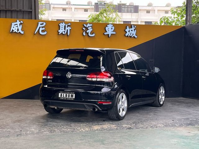 VOLKSWAGEN福斯 GOLF GTI  第2張相片