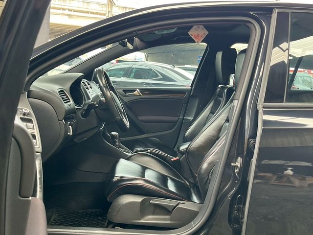 VOLKSWAGEN福斯 GOLF GTI  第8張相片