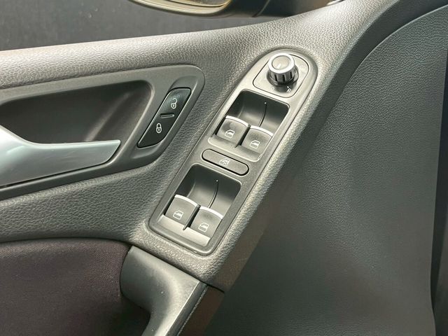 VOLKSWAGEN福斯 GOLF GTI  第13張相片